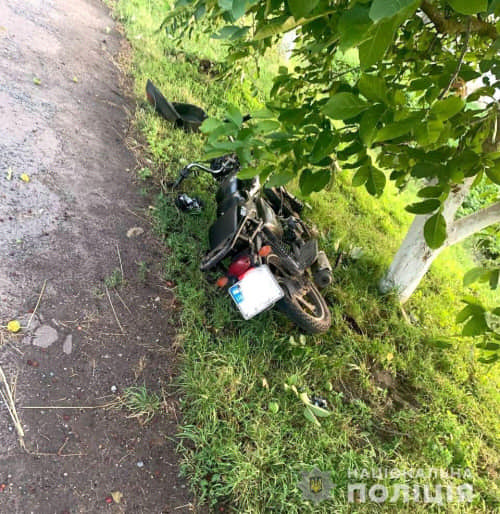 У Рівненському районі внаслідок ДТП загинув неповнолітній мотоцикліст