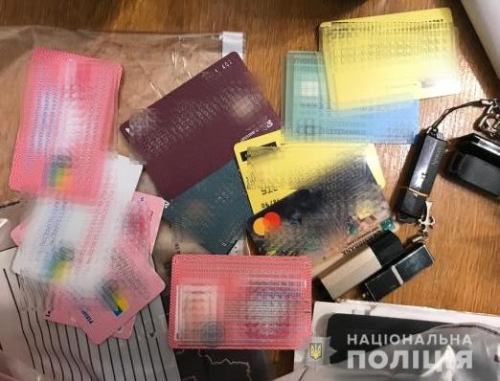На Рівненщині зловмисники продавали гуманітарну допомогу, призначену військовим