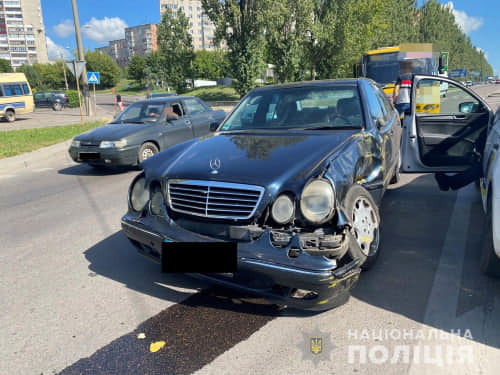 У Рівному в ДТП травмувалося троє пасажирок маршрутки