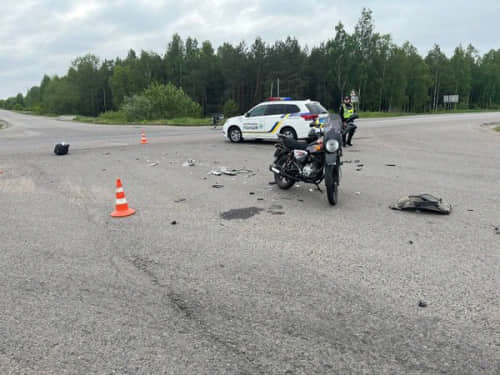 Унаслідок ДТП у Вараському районі травмувався мотоцикліст