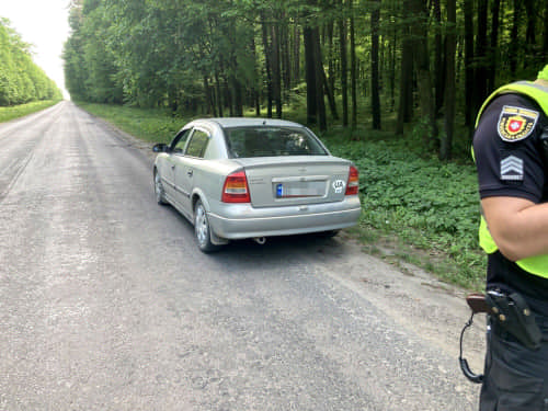 У Рівненському районі нетверезий водій намагався відкупитися від поліцейських