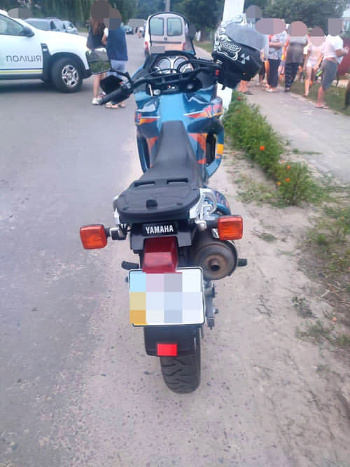 У Вараському районі неповнолітній мотоцикліст збив на смерть пішохода
