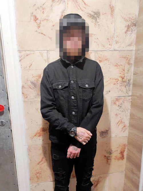 Поліцейські оперативно шахраїв, які ошукали рівнянку
