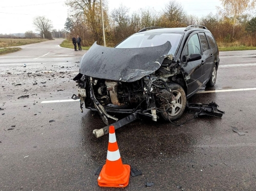 Унаслідок ДТП у Рівненському районі травмувалися троє осіб, серед яких — вагітна