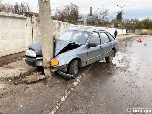 У Рівному у ДТП потрапив легковик