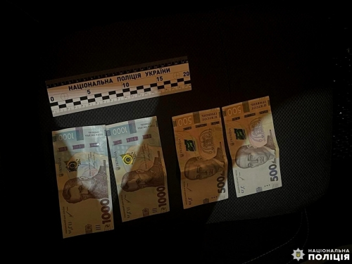 Здолбунівчанин хотів «відкупити» нетверезу дружину від відповідальності