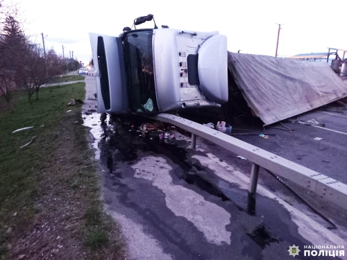 Внаслідок ДТП у Дубенському районі травмувався водій легковика