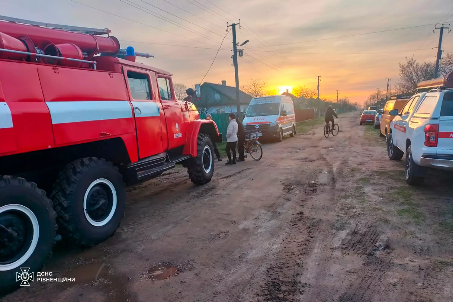 У Рівненському районі рятувальники ліквідували пожежу у приватному господарстві