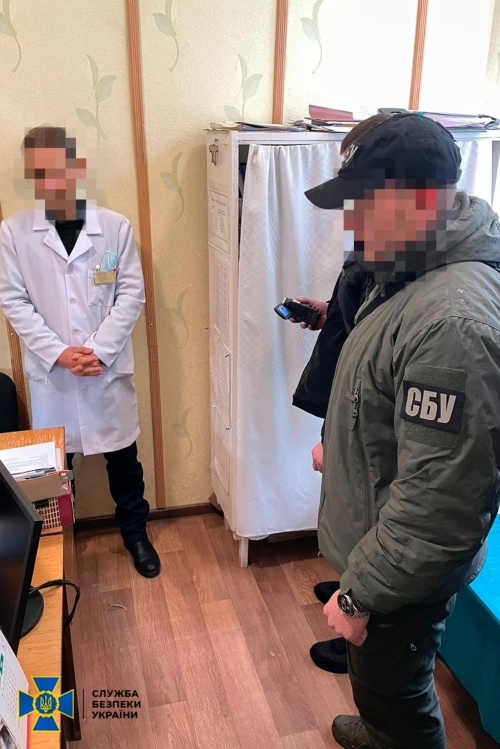 На Рівненщині СБУ викрила «на гарячому» посадовця лікарні на хабарі