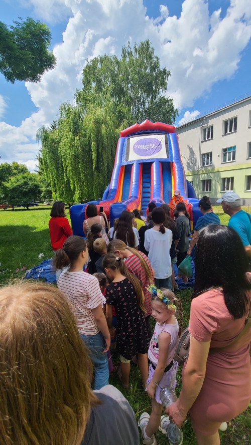 Церква «Христос є відповідь» допомогла у проведенні святкових заходів до Дня захисту дітей на Рівненщині