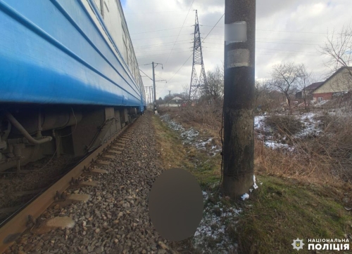 У Дубні внаслідок наїзду потяга загинув місцевий житель У Дубні внаслідок наїзду потяга загинув місцевий житель