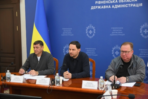 Олександр Коваль зібрав нараду щодо неналежного ставлення до військовослужбовців у медзакладах Рівненщини Олександр Коваль зібрав нараду щодо неналежного ставлення до військовослужбовців у медзакладах Рівненщини