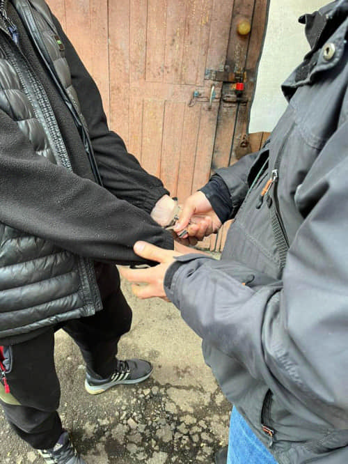 У Рівному поліцейські викрили та затримали наркоторговця
