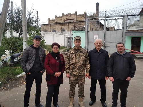 Безкоштовні окуляри для в`язнів та людей похилого віку роздавали на Рівненщині