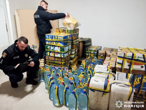 Налагодили виготовлення та збут фальсифікату: у Рівному поліцейські викрили групу осіб