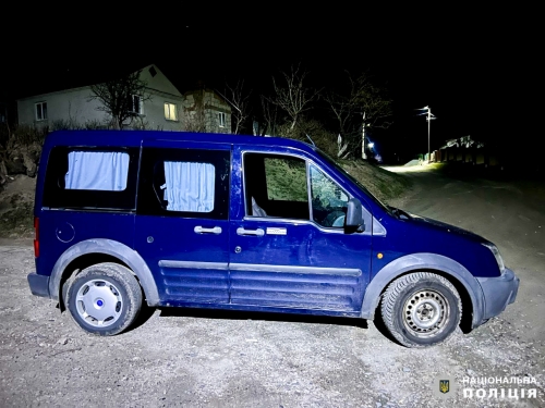 На Рівненщині чоловік напідпитку незаконно заволодів автомобілем та викрав з нього гроші