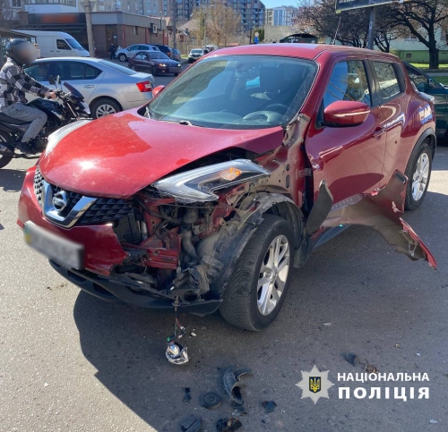 Зіткнення автомобіля з мотоциклом у Рівному: мотоцикліст травмований