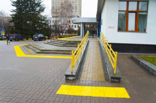 Інфраструктура, сервіси та  транспорт: Рівненщина створює безбар’єрний простір