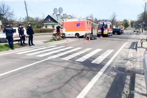 У Рівненському районі внаслідок ДТП травмувався мотоцикліст