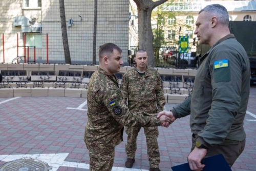 Віталій Кличко від громади столиці передав понад тисячу дронів 27 бригаді НГУ