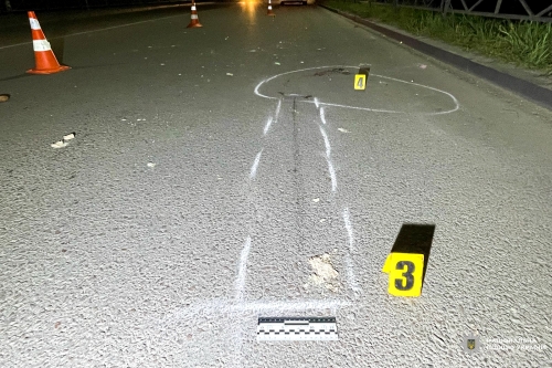 Збив дівчину та зник з місця ДТП: дубенські поліцейські розшукали мотоцикліста